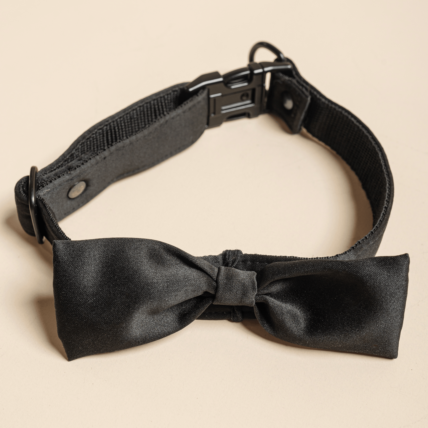 Black collar